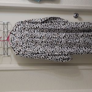 A Shein dress 1X Leopard white, brown and black.